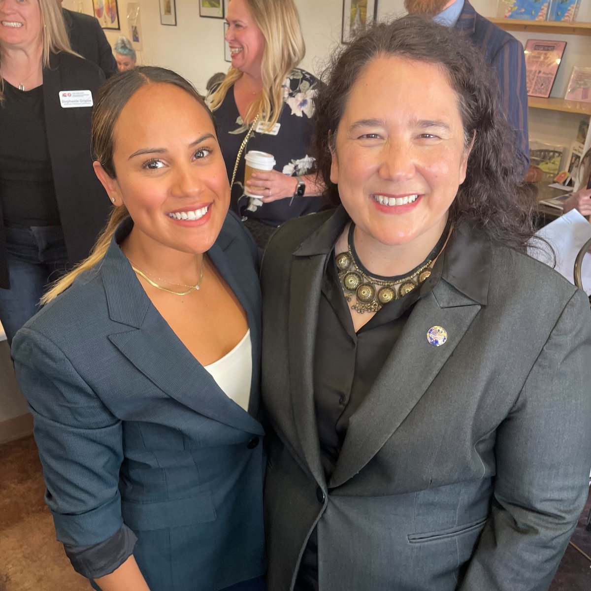 main_st_phoenix's tweet photo. So wonderful to host @SBAIsabel at Griffin Coffee on Tuesday during her tour of Denver. Thank you to you and your staff for all you do for small business owners and entrepreneurs across the country.

And @GovofCO stopped by the afterparty to say hi! 👋 https://t.co/g6tRu37j8i