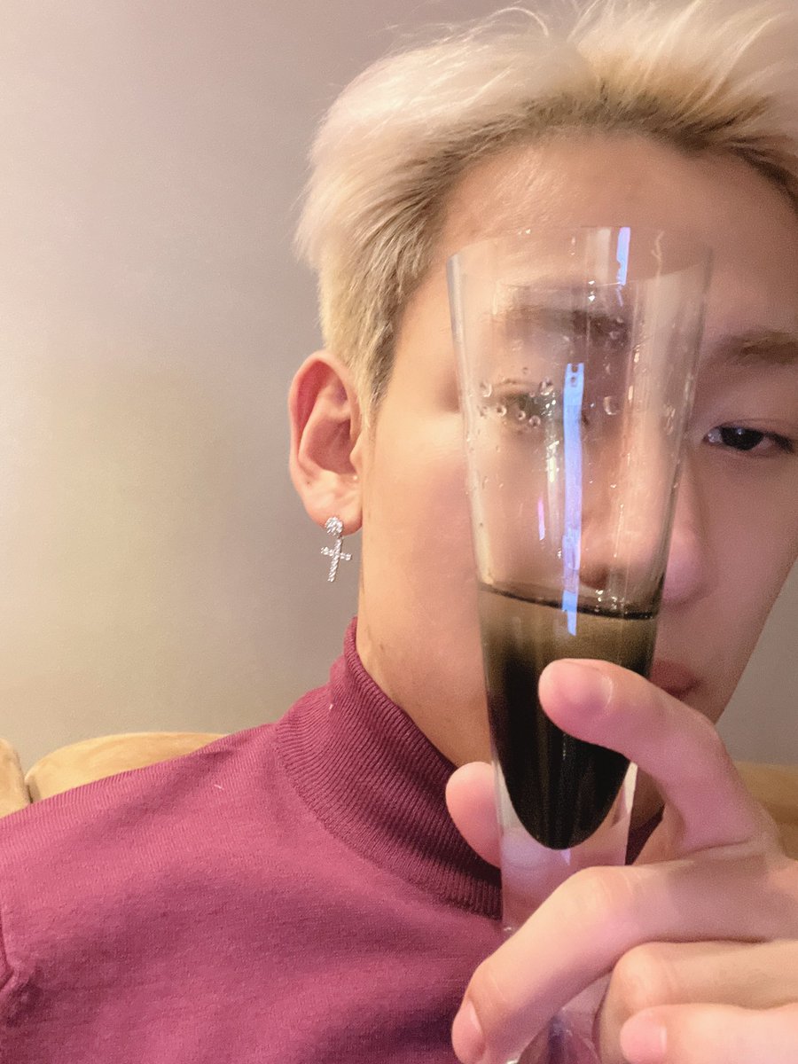 Sun5hine_blue's tweet photo. Celebrating @GOT7 upcoming comeback 🥂

[ #ahgaseselcaday #ig7sd #igot7selcaday #Bambam #GOT7 @GOT7Official @BamBam1A ] + #spritzlife 😏 https://t.co/VLqUP8Tszc