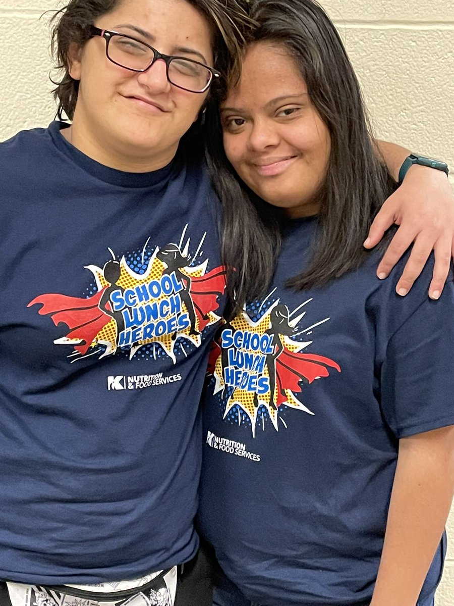 dnobs1's tweet photo. When 2 of your students get jobs on campus. 18+ School Lunch Heroes!
#KOHS #Life40 https://t.co/SZDo4iII3C
