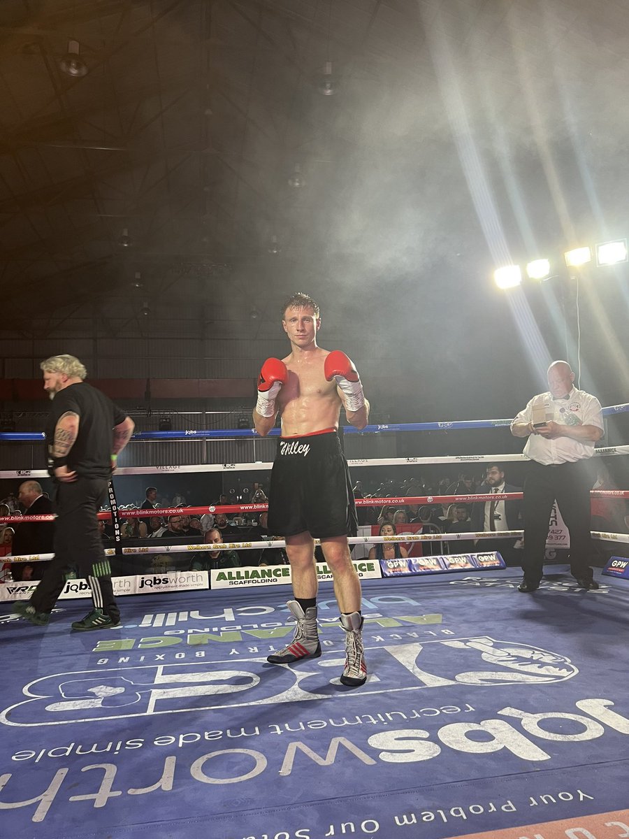 🥊 40-37 Shannon Willey!

Watch the whole show live and free here

👇🏻

youtu.be/FJLhM5h0Qzw