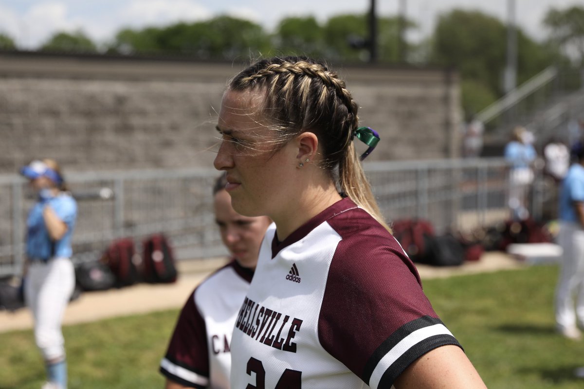 CVilleLTS's tweet photo. First pitch coming soon. Sunscreen, light winds, and summer is now OFFICIALLY here 😎.

🆚 Lindsey Wilson
📍Bowling Green, KY
🕒 3 p.m. CT / 4 p.m. ET
📺 https://t.co/rGoscLTBop
📊 https://t.co/7CE3U4aEBe 
#️⃣ #GAMEDAY #WeAreCU https://t.co/mywnRGrSug