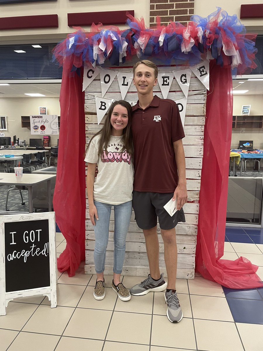 DHSCollegeBound's tweet photo. College Acceptance Day! https://t.co/WrZI8kdYVG