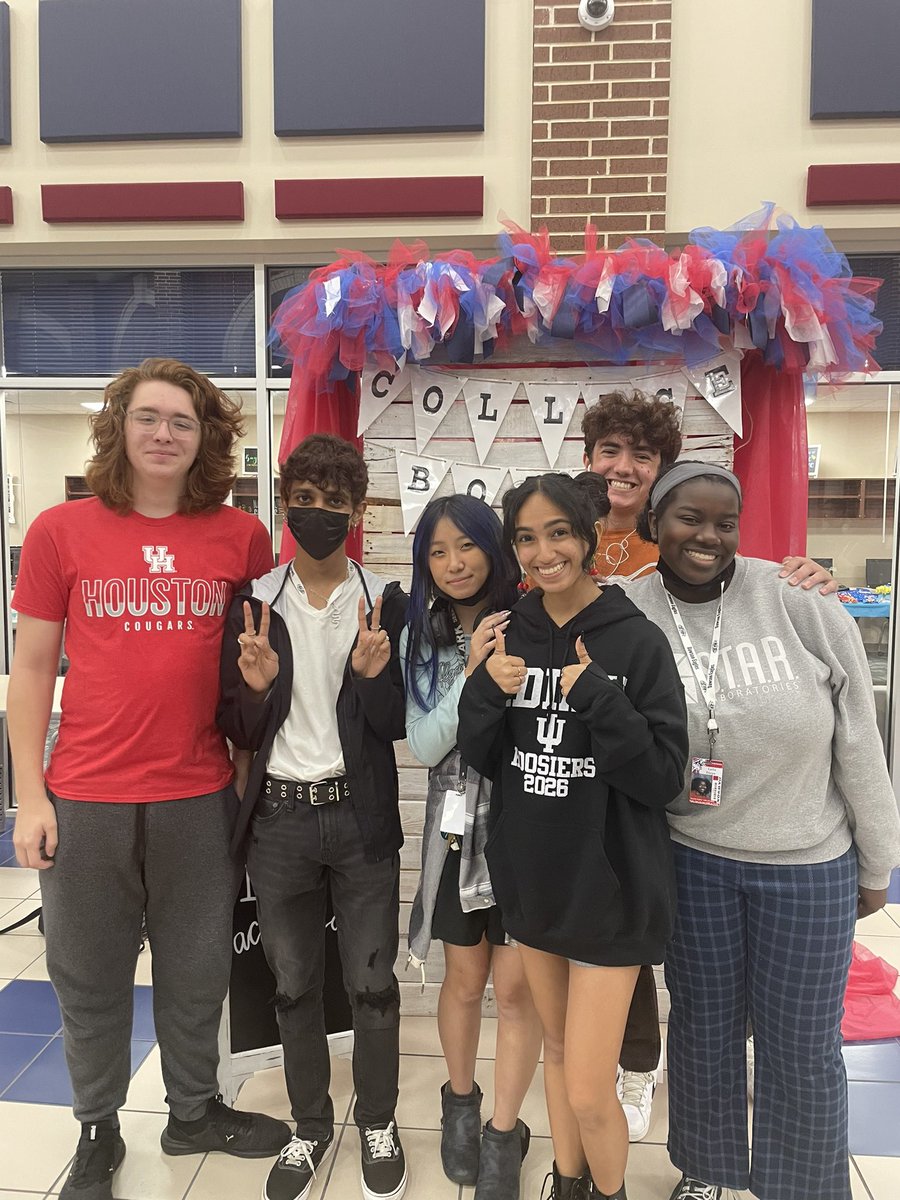 DHSCollegeBound's tweet photo. College Acceptance Day! https://t.co/39pO0nL6hD