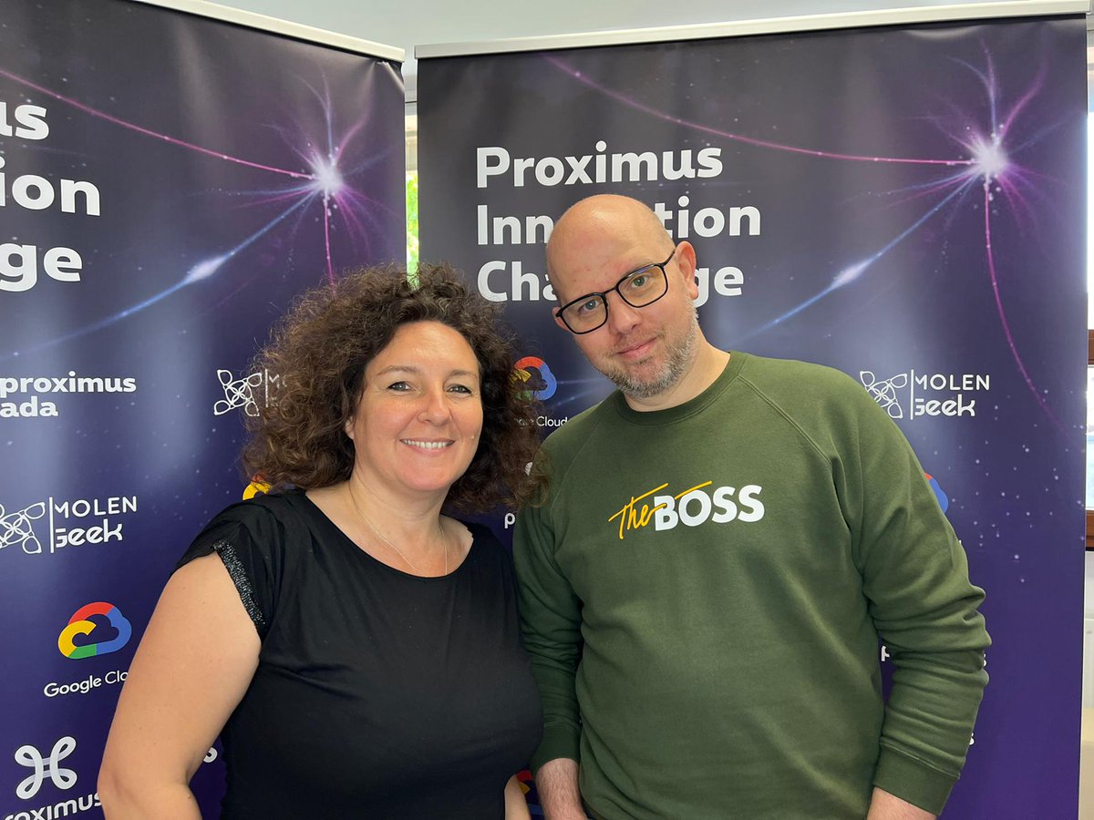 stephkinable's tweet photo. Quelle semaine de folie 😱😱😱
Entre les #FiberJobDay et le #PXSIC2022, on ne s'est pas ennuyé !
(on s'est même pas mal amusés)
Merci @molengeek & @Ibiwas pour l'accueil chaleureux et les bonnes vibes ! 🤜🤛 https://t.co/G0RXzmuI1C