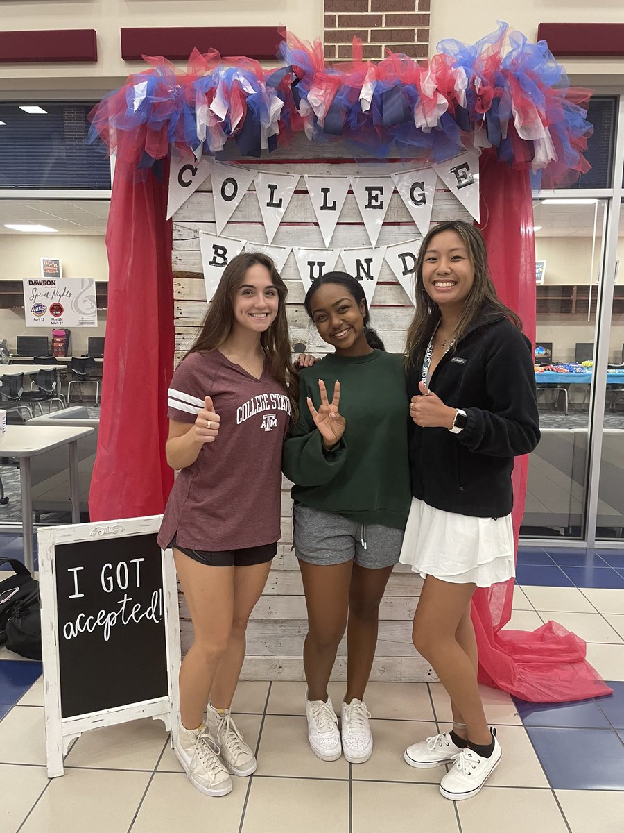 DHSCollegeBound's tweet photo. College Acceptance Day! https://t.co/97PXH4LZUr