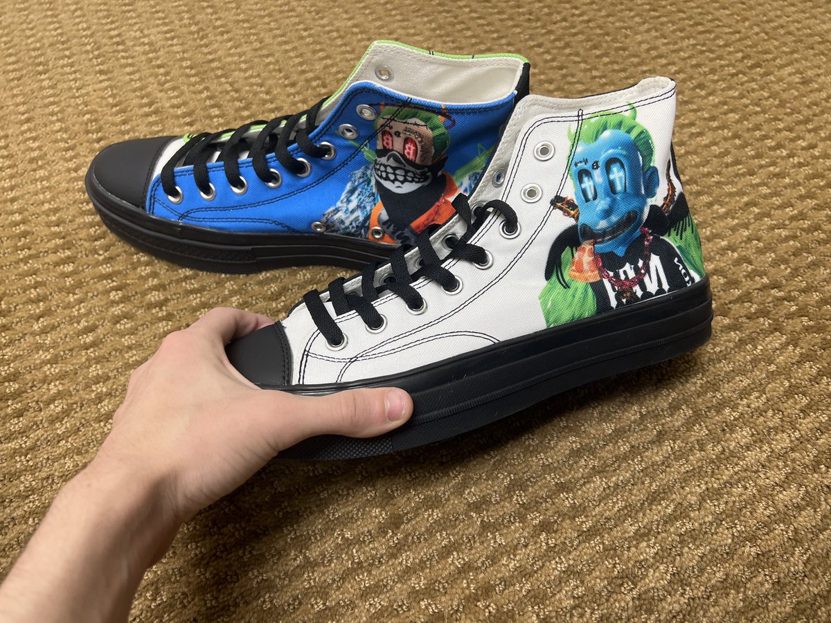 DayTrader888's tweet photo. 👀👀👀👀👀👀👀👀👀👀👀👀👀What’s this IRL merch ? #CROOKZNATION #crookznft https://t.co/ZZFNQvt1ca