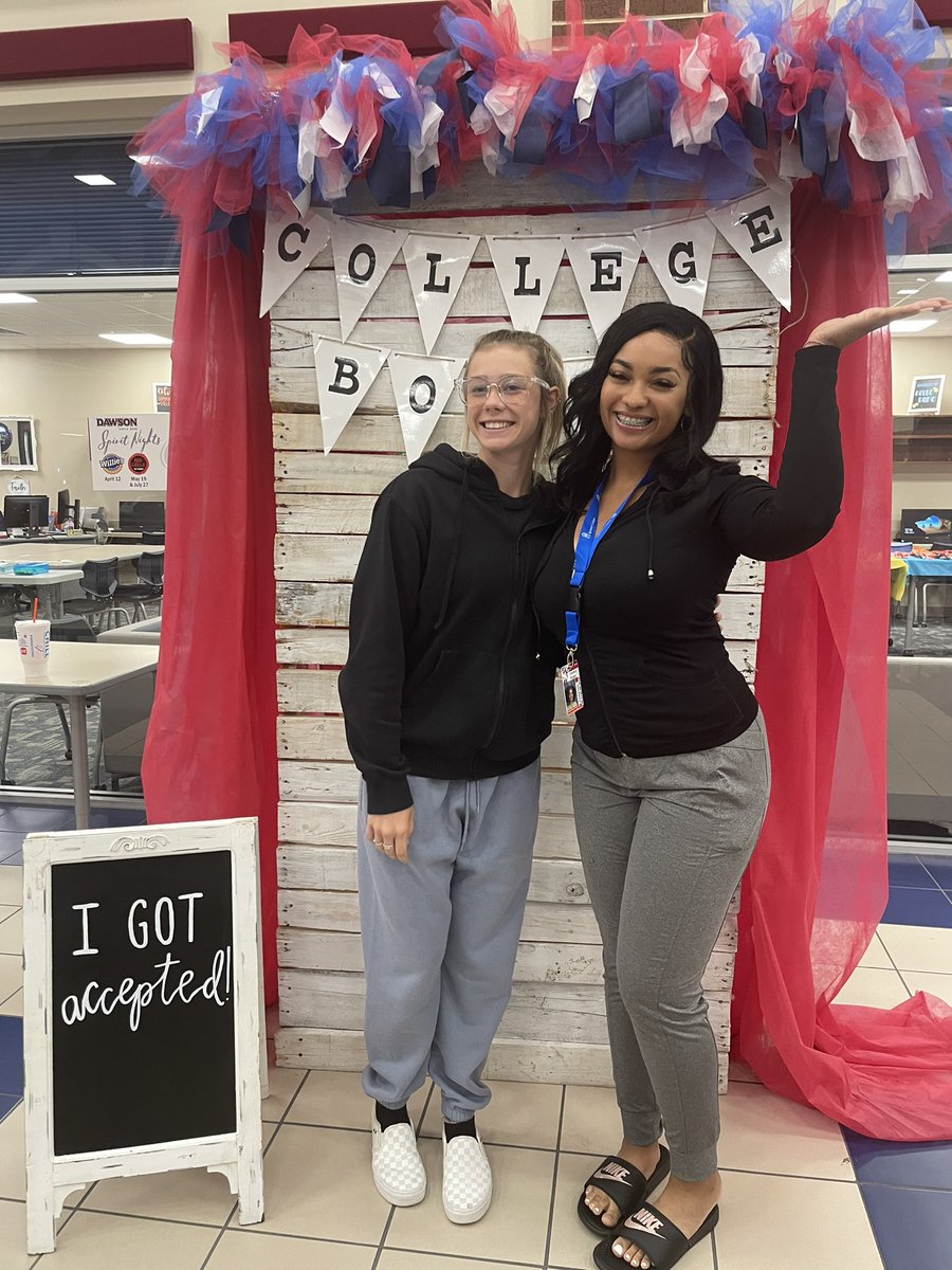 DHSCollegeBound's tweet photo. College Acceptance Day! https://t.co/UyyxwwVeKZ