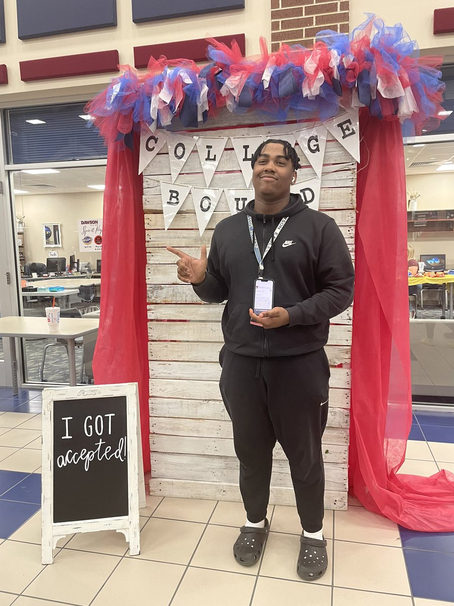 DHSCollegeBound's tweet photo. College Acceptance Day! https://t.co/ZI9t49jhbO