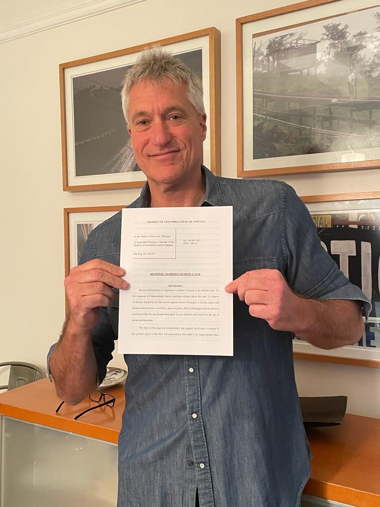 SDonziger's tweet photo. BREAKING: Thrilled to report we just filed our first court petition in DC to reinstate my law license after @Chevron orchestrated my suspension in retaliation for winning the $9.5 billion Ecuador pollution case. 

The fight to fix this injustice is on.👊💗
https://t.co/wHWczTPL5y https://t.co/MicKXEc6BK
