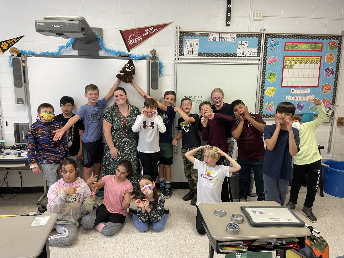 mrsjacobus4's tweet photo. Today was our last day with our AMAZING student teacher, Miss. Barth. We have been so lucky to have her in 4A since September and will miss her so much! https://t.co/FfsGETWJrH