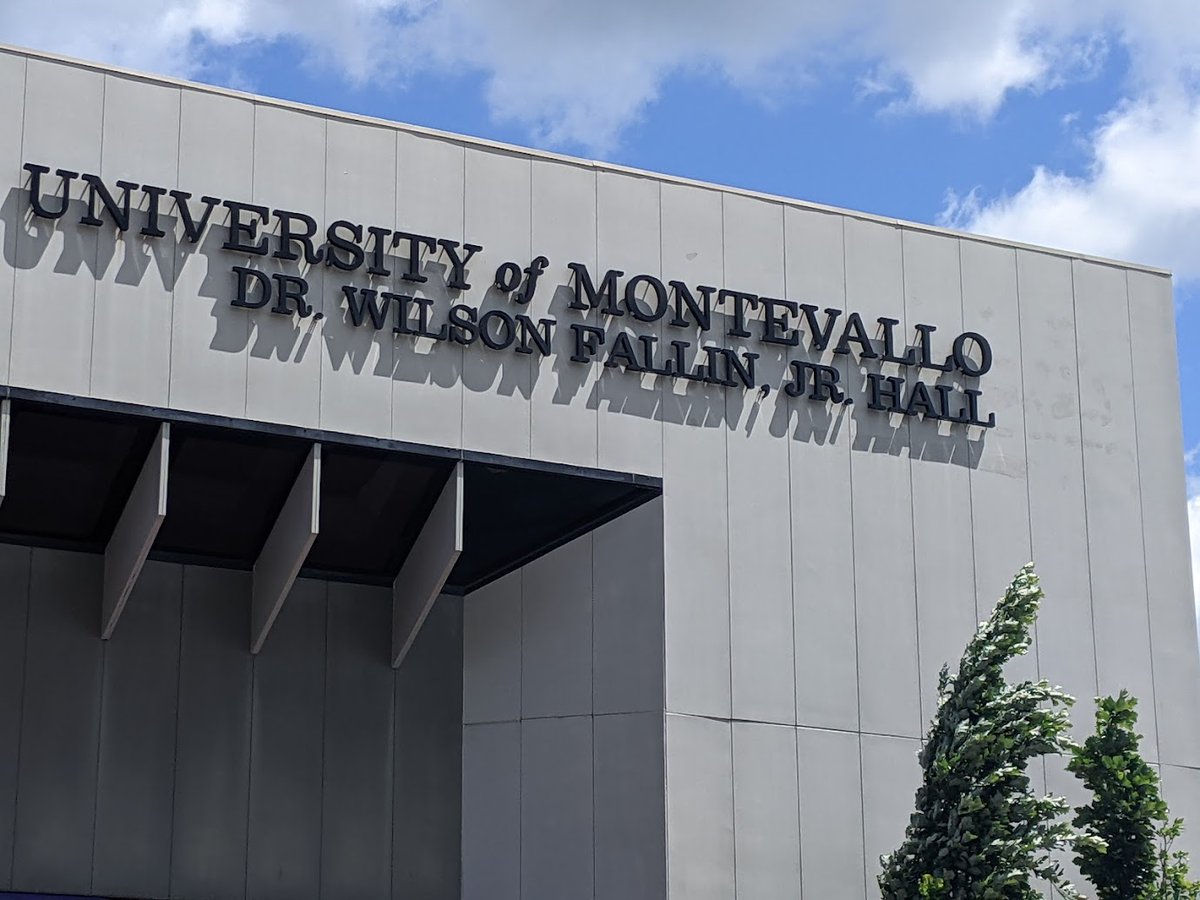 ProfessorSams's tweet photo. What a historic moment for our institution and the Fallin family! Unprecedented, but our courageous board, faculty, and staff knew it was the right time and very necessary. A new era begins! @UMTLT @MontevalloCEHD  #diversityinclusion #educating4equity https://t.co/rFOk878FB8