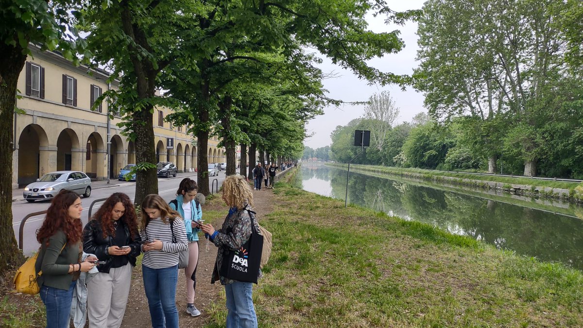 H2OMapProject's tweet photo. 📣Yesterday, within the 2nd LTTA organized by Liceo Taramelli-Foscolo and @unipv, the 2nd Mapping Party was held. There, our students carried out field work geolocating and learning about the hydraulic heritage of Pavia along the Naviglio Pavese .
#H2OMap
#ErasmusPlus
📌🇮🇹 https://t.co/LOgEllZ6iC