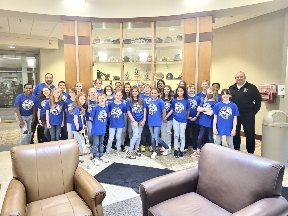 Best Friday ever when @webraune and the @ssyellowjackets show up at @OlatheFire headquarters to sing. Our favorite song was titled “Fire”! 🔥  @olatheschools #futurefirefighters