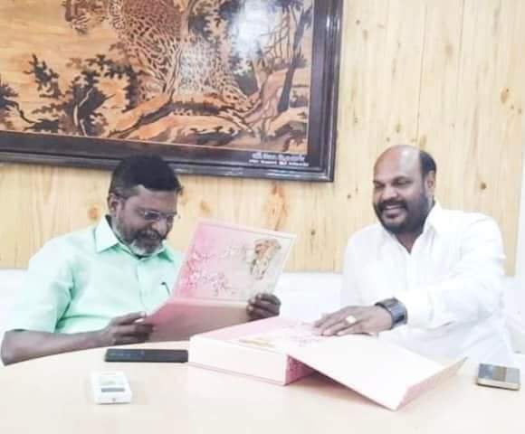 thirumaofficial's tweet photo. தமிழக மக்கள் முன்னேற்றக் கழகத்தின் தலைவர் ஜான்பாண்டியன் அவர்களின் மகள் திருமண விழா அழைப்பிதழை இன்று வழங்கினார். https://t.co/SgCJd0c4dW