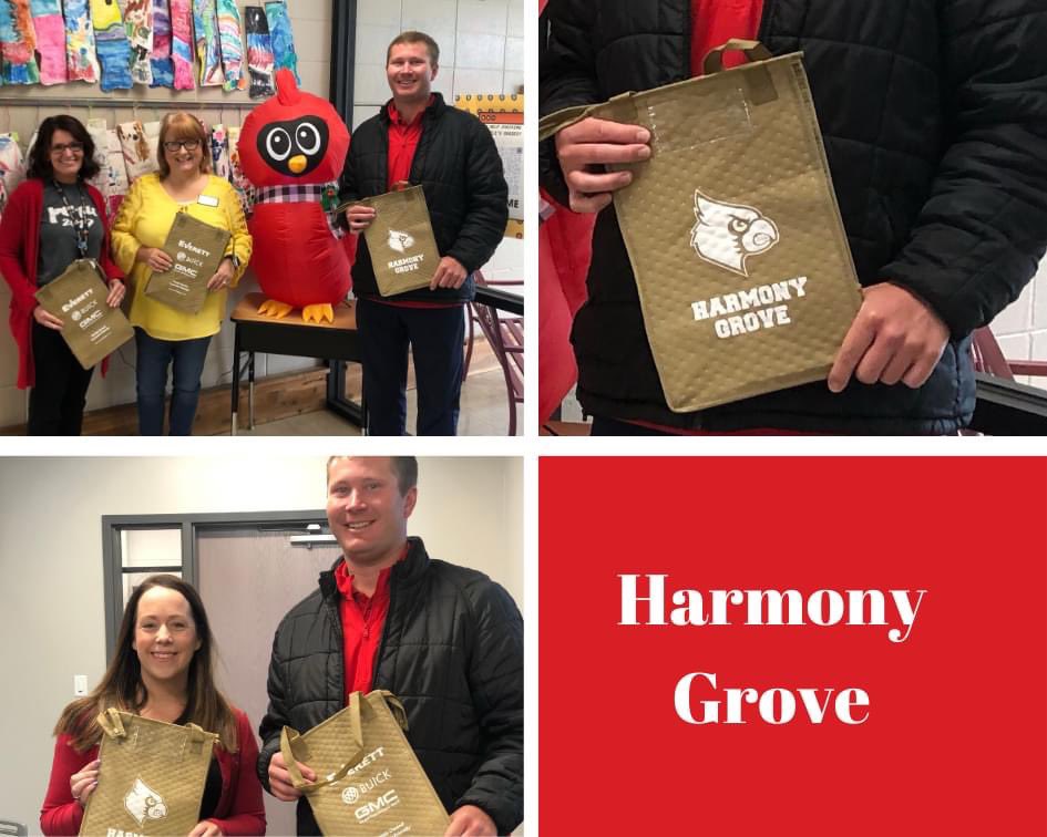 We loved treating the teachers, staff, and administrators at our area schools with new lunch bags! 😀 Happy Teacher Appreciation Week to ALL of our teachers out there! You are difference makers in our community. #TeacherAppreciation #EverettGoodNews #theEverettDifference