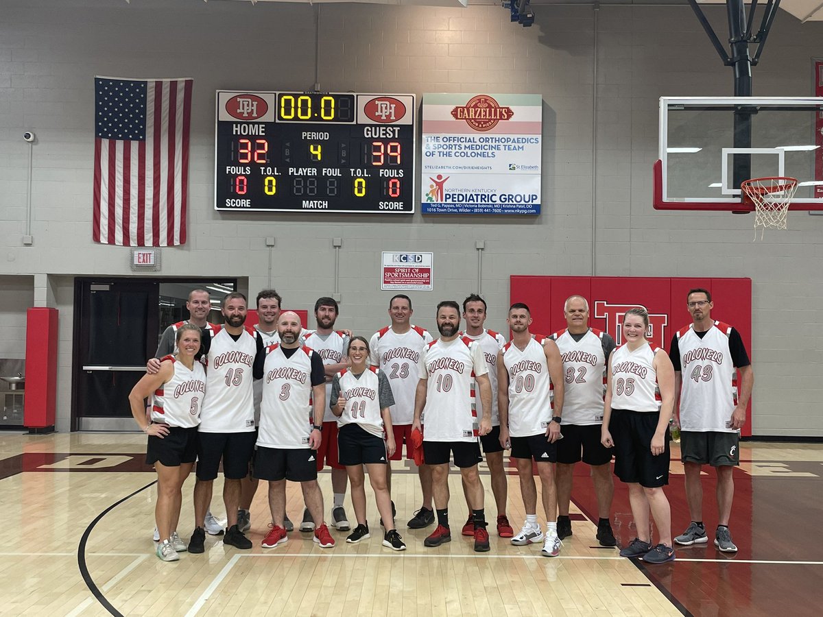 ozzyosborne25's tweet photo. We brought it back with style. First Senior vs Faculty bball game since 2019. The DREAM TEAM of 2022 took this one. We may be old, but we still got them skills. #scoreboard #oldiesbutgoodies #myheartishappy #lovebeingacolonel @DixieHeightsHS https://t.co/94RvaLuSzj
