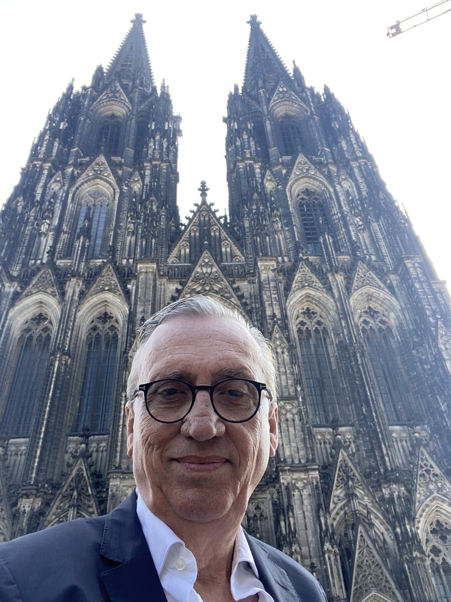 AlfredDraxler's tweet photo. Wo bin ich? https://t.co/9RDMT6SbuS