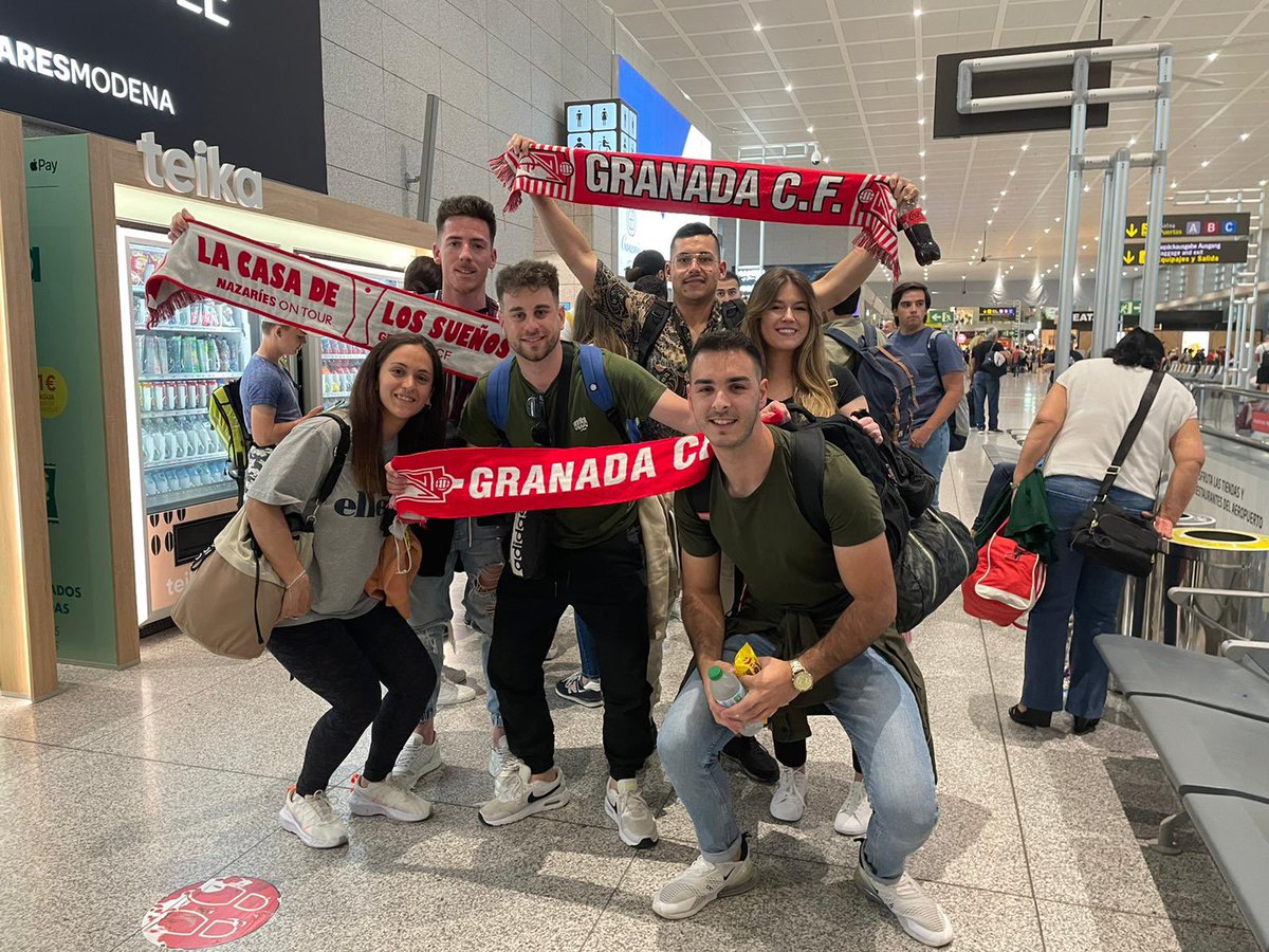 emiliojjc608's tweet photo. HASTA EL FINAL VAMOS GRANÁ! ❤️🤍❤️ @GranadaCF  🛫 https://t.co/EC9gmRfkAP