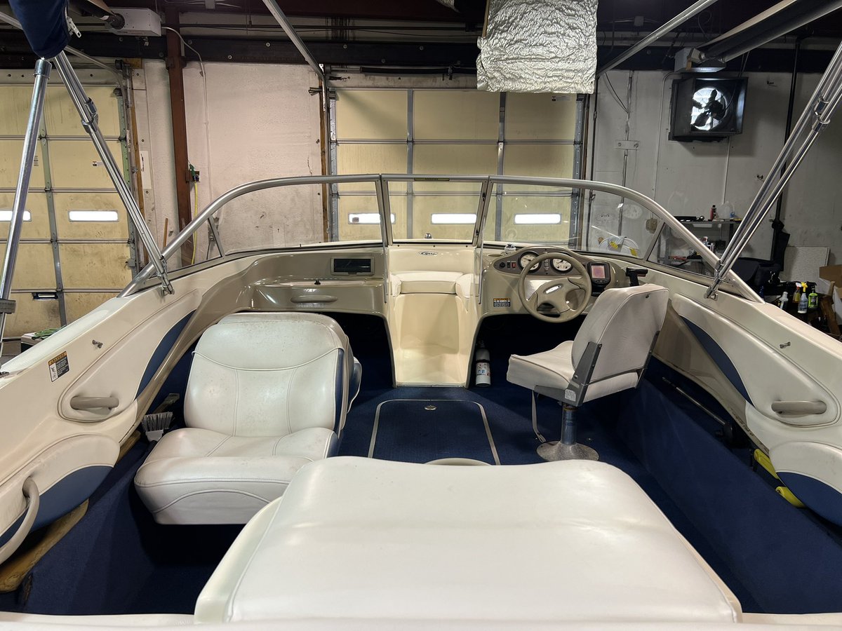 SonnyDetailing_'s tweet photo. 2001 Bayliner Speed Boat #BlessedBySonny
#BestInOhio #BoatManBoatMan 🚤🧼👨🏽🔬
@SonnyDetailing_ https://t.co/6XTODxJVWo