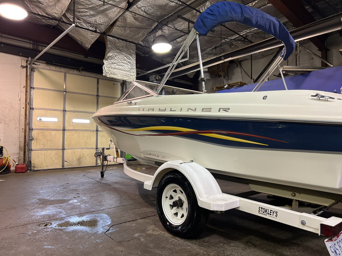 SonnyDetailing_'s tweet photo. 2001 Bayliner Speed Boat #BlessedBySonny
#BestInOhio #BoatManBoatMan 🚤🧼👨🏽🔬
@SonnyDetailing_ https://t.co/6XTODxJVWo