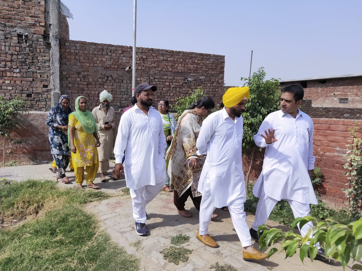 deepakPILOTfans's tweet photo. Bhagwan Balmiki Children Park, Muradpura Village of Tarn Taran Sahib under mission #SmartVillage we will proceed.

@VarunRajSingh26 @BhagwantMann @ArvindKejriwal @AAPPunjab @AamAadmiParty @raghav_chadha #India #Punjab @HarpalCheemaMLA @JarnailSinghAAP @DrDeepakPILOT #DeepakPILOT https://t.co/LUBNGmozX2