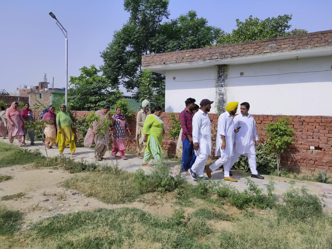 deepakPILOTfans's tweet photo. Bhagwan Balmiki Children Park, Muradpura Village of Tarn Taran Sahib under mission #SmartVillage we will proceed.

@VarunRajSingh26 @BhagwantMann @ArvindKejriwal @AAPPunjab @AamAadmiParty @raghav_chadha #India #Punjab @HarpalCheemaMLA @JarnailSinghAAP @DrDeepakPILOT #DeepakPILOT https://t.co/LUBNGmozX2