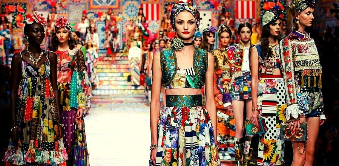 TrendsyTech's tweet photo. Dolce & Gabbana’s NFT collection - known as “Collezione Genesi” - was nothing short of HISTORIC
This is how #TrendsyTech is going to take this a step further, like never done before...👇 https://t.co/kFU0z6phBW