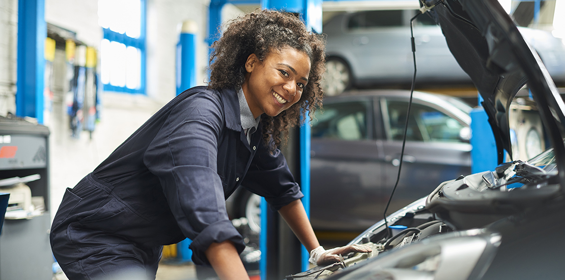 WorkBC's tweet photo. Does a career in trades sound right for you? To find out more, explore the WorkBC Trade Training page: https://t.co/63CCaxWcB7 #BCTrades #BCTraining #TradesCareer #WorkBC https://t.co/aBvhslbN9N