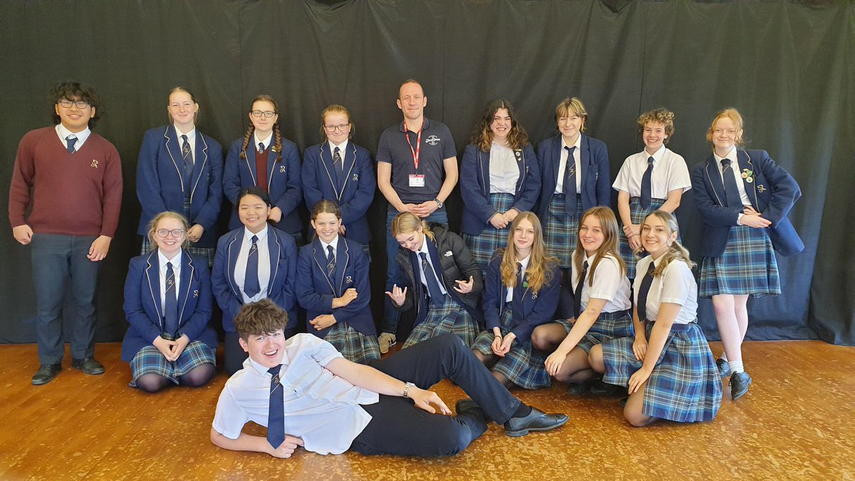 rookwood_school's tweet photo. West End actor and @Stage_Ed workshop leader Michael Southern delivered a packed and fun filled workshop today for Rookwood's Year 10 and 11 Drama GCSE students. 'Blood Brothers' by Willy Russell is the set text for the Drama examination. https://t.co/yGKHXzCtvS