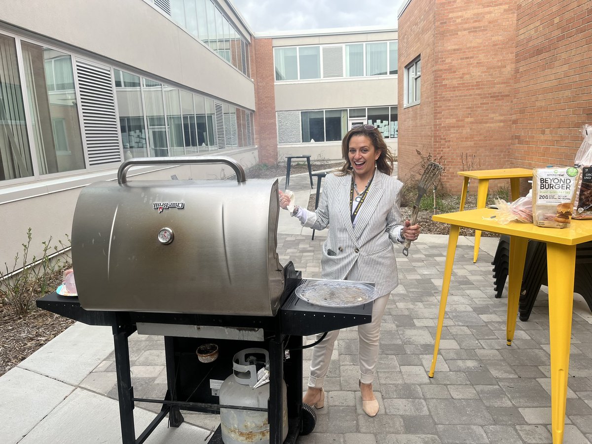 VVMfalcons's tweet photo. Awesome grill out yesterday for teacher appreciation week too! We 💛 you! Thank you for all you do, team! https://t.co/ctIHIyzp3x