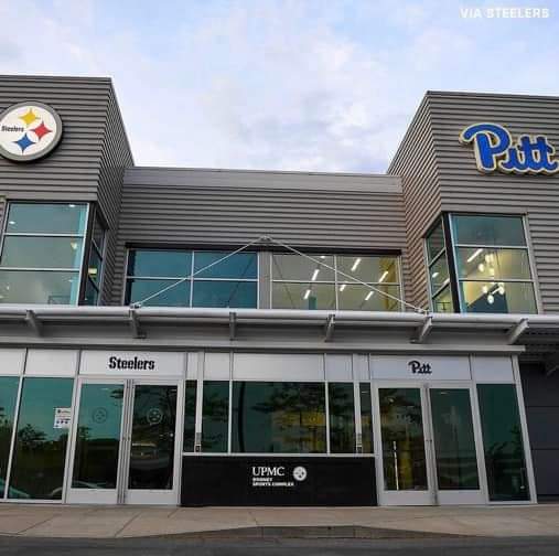 OUTTA_FOCUS's tweet image. I keep telling ppl, the #STILLERS saw this kid playing QB, every dam day.  This is where the BOTH play/practice at.  This MFer is nice AF.  😍😍😍😍