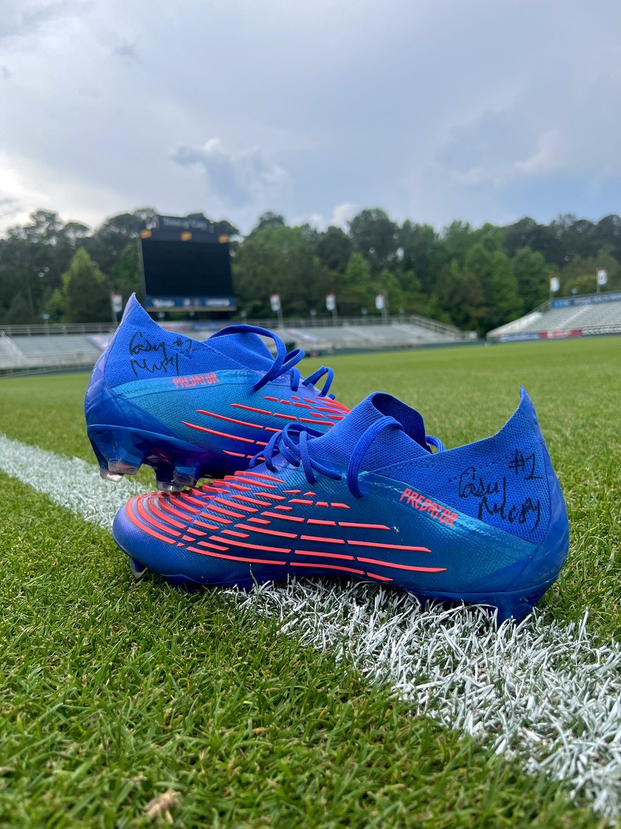 Nathan Thackeray (@nathanthackeray) on Twitter photo GIVEAWAY!!! Win a signed pair of match worn <a href="/CaseyMurph/">Casey Murphy</a> boots! All you need to do is send me a photo (on this thread) of you in attendance at tomorrows <a href="/TheNCCourage/">NC Courage</a> <a href="/NWSL/">National Women’s Soccer League</a> #ChallengeCup Final and I’ll pick a winner at random. ⚽️🧤👍🏼 Let the fun begin. GIVEAWAY!!! Win a signed pair of match worn <a href="/CaseyMurph/">Casey Murphy</a> boots! All you need to do is send me a photo (on this thread) of you in attendance at tomorrows <a href="/TheNCCourage/">NC Courage</a> <a href="/NWSL/">National Women’s Soccer League</a> #ChallengeCup Final and I’ll pick a winner at random. ⚽️🧤👍🏼 Let the fun begin.