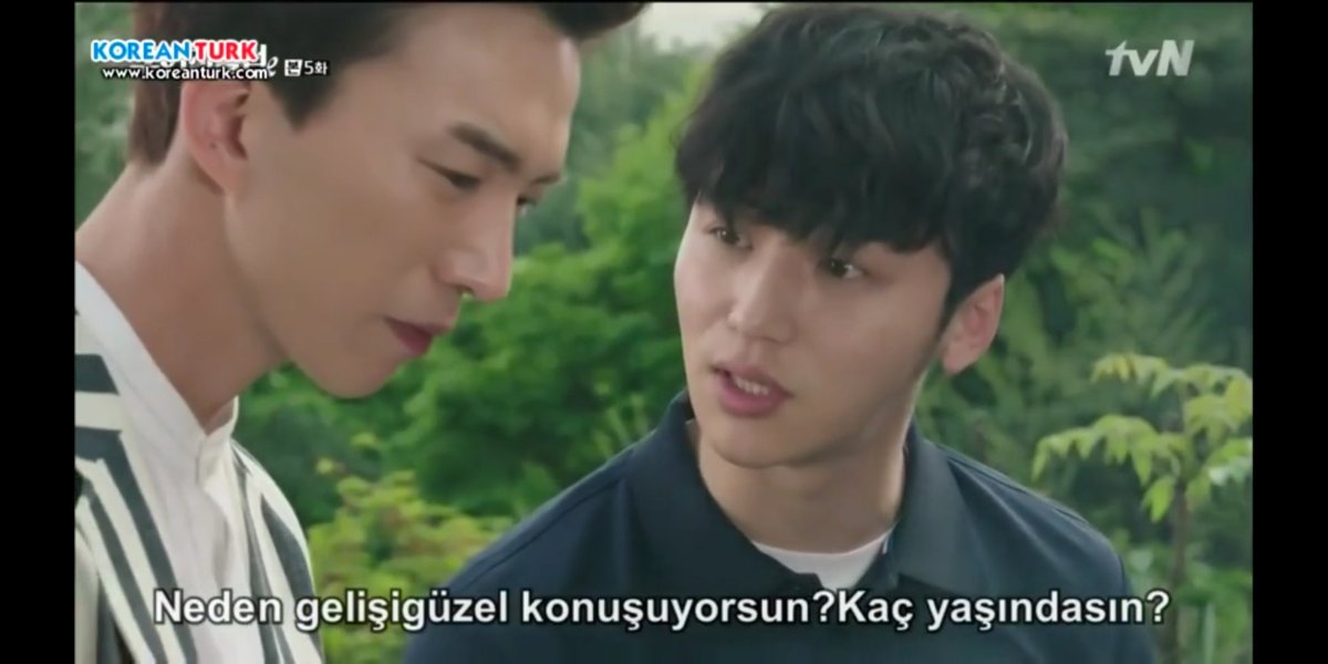 gug_oegeojuja's tweet photo. Şimdiki yaşın o senin 😜😜
#ExGirlfriendClub
#ByunYoHan
#DoSangWoo https://t.co/C89dbjixdo