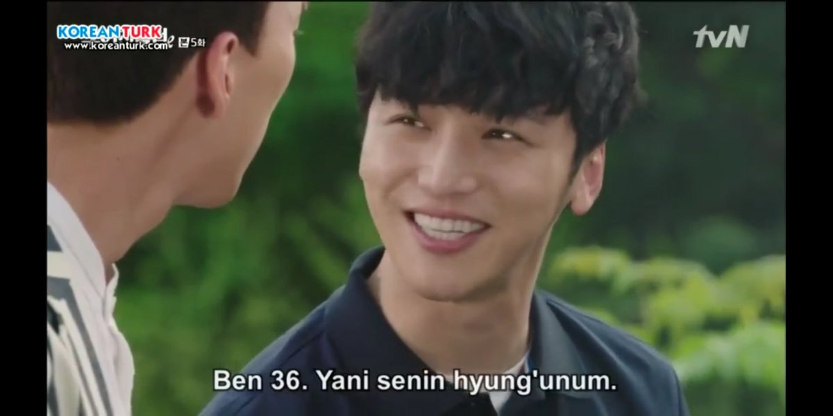 gug_oegeojuja's tweet photo. Şimdiki yaşın o senin 😜😜
#ExGirlfriendClub
#ByunYoHan
#DoSangWoo https://t.co/C89dbjixdo