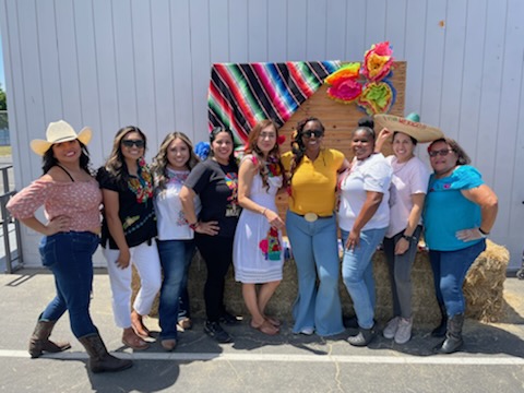 rafer_school's tweet photo. We can't stop talking about yesterday's event! It was so much fun not just celebrating but seeing students engaged in learning about #CincodeMayo https://t.co/ARyEVb5Rdr