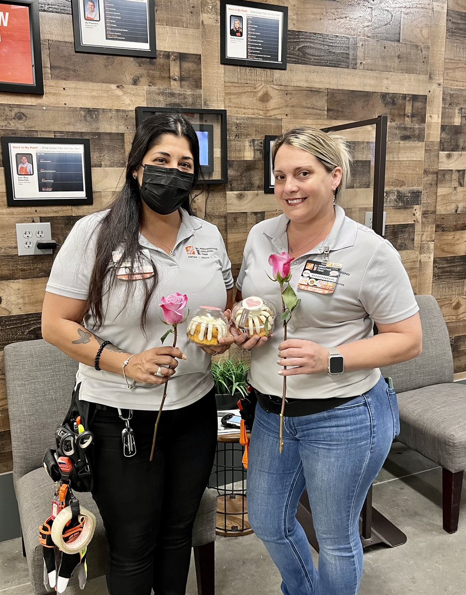 Rhonda Met_6984 tweet media