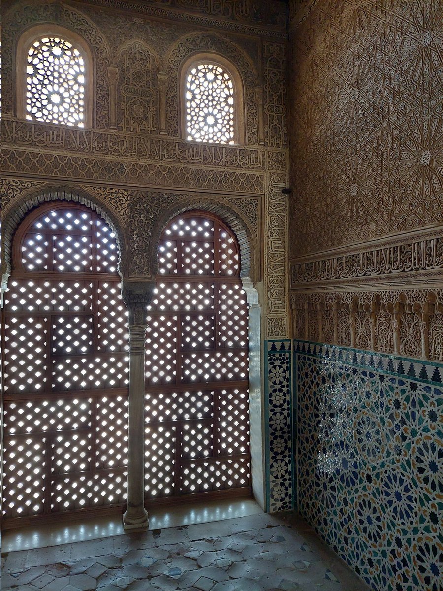 LizanneSchipper's tweet photo. Het Alhambra in Granada https://t.co/kMjO4rqqsY