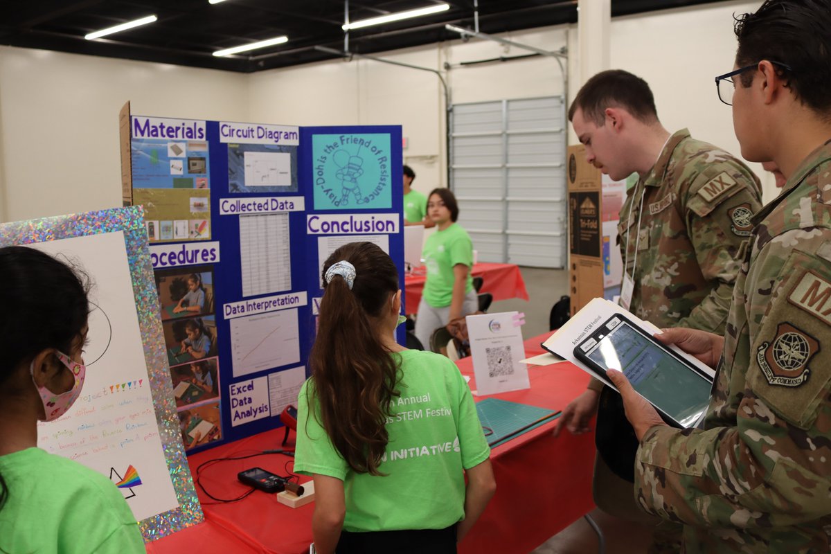 LISAAcademy's tweet photo. Enjoy the many photos of students presenting their STEM projects at the 8th Annual Arkansas STEM Festival held at the Hall of Industry on the State Fairgrounds today! 🧪🧑‍🔬👨‍🔬👩‍🔬 #LISASTEM #LOOKintoLISA https://t.co/xB6mZvVJU4
