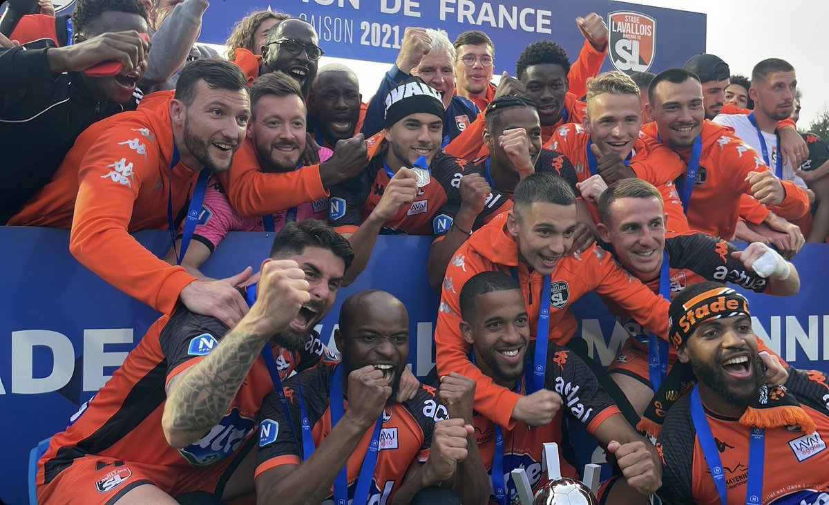 stadelavallois's tweet photo. 🧡𝘾𝙃𝘼𝙈𝙋𝙄𝙊𝙉 🖤 

🏆 Le @stadelavallois est officiellement 𝘾𝙃𝘼𝙈𝙋𝙄𝙊𝙉 de @NationalFFF pour la 1ère fois de son histoire ! 🥇 https://t.co/U4hk3j9OzE