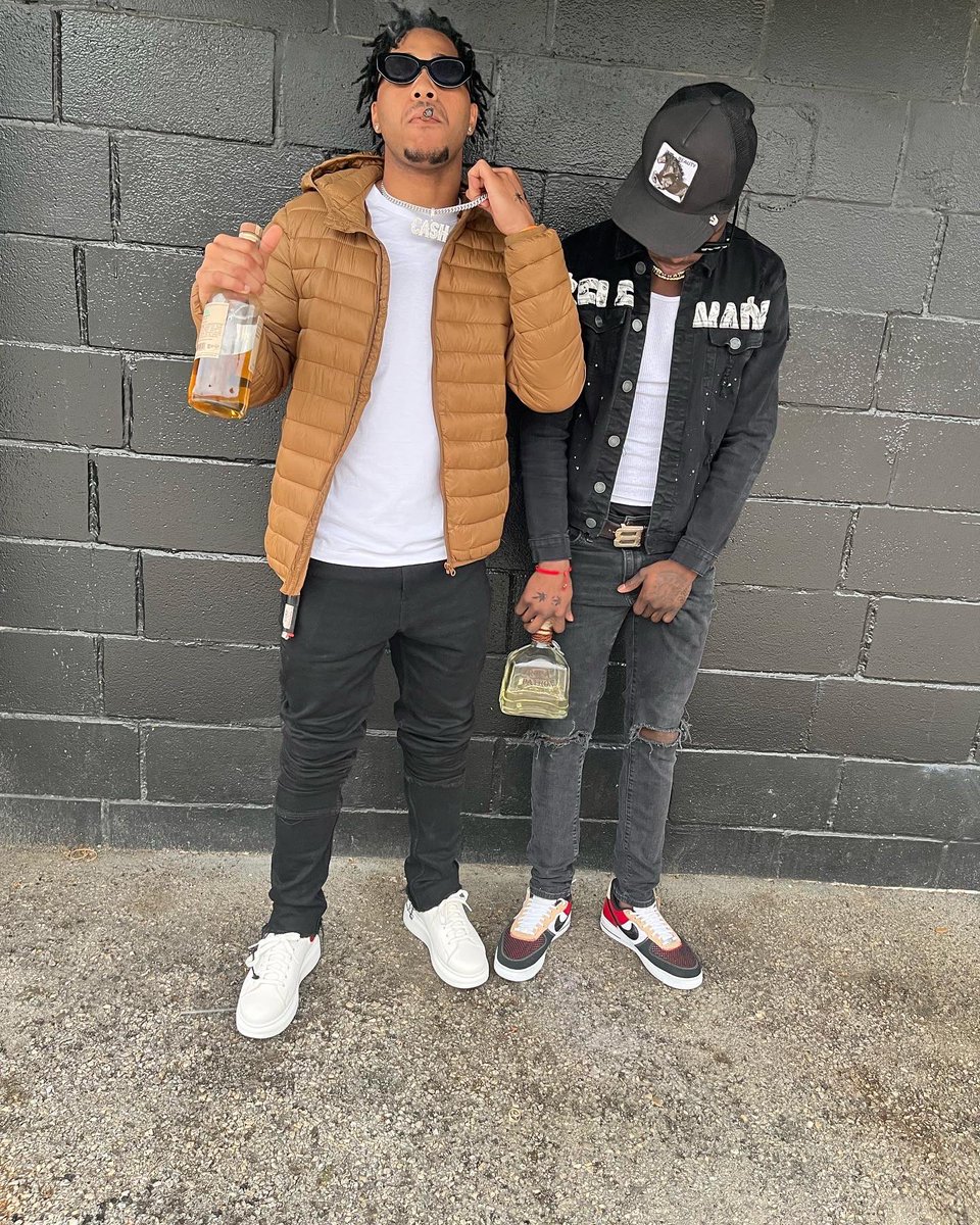 lilcuda2x's tweet photo. I wish I could talk to Eddie one more time Cuda you a star, why tf you slanging iron🎶 #longlivefoe💔🕊 #Lostchild🦅 https://t.co/NvSt0EucNZ