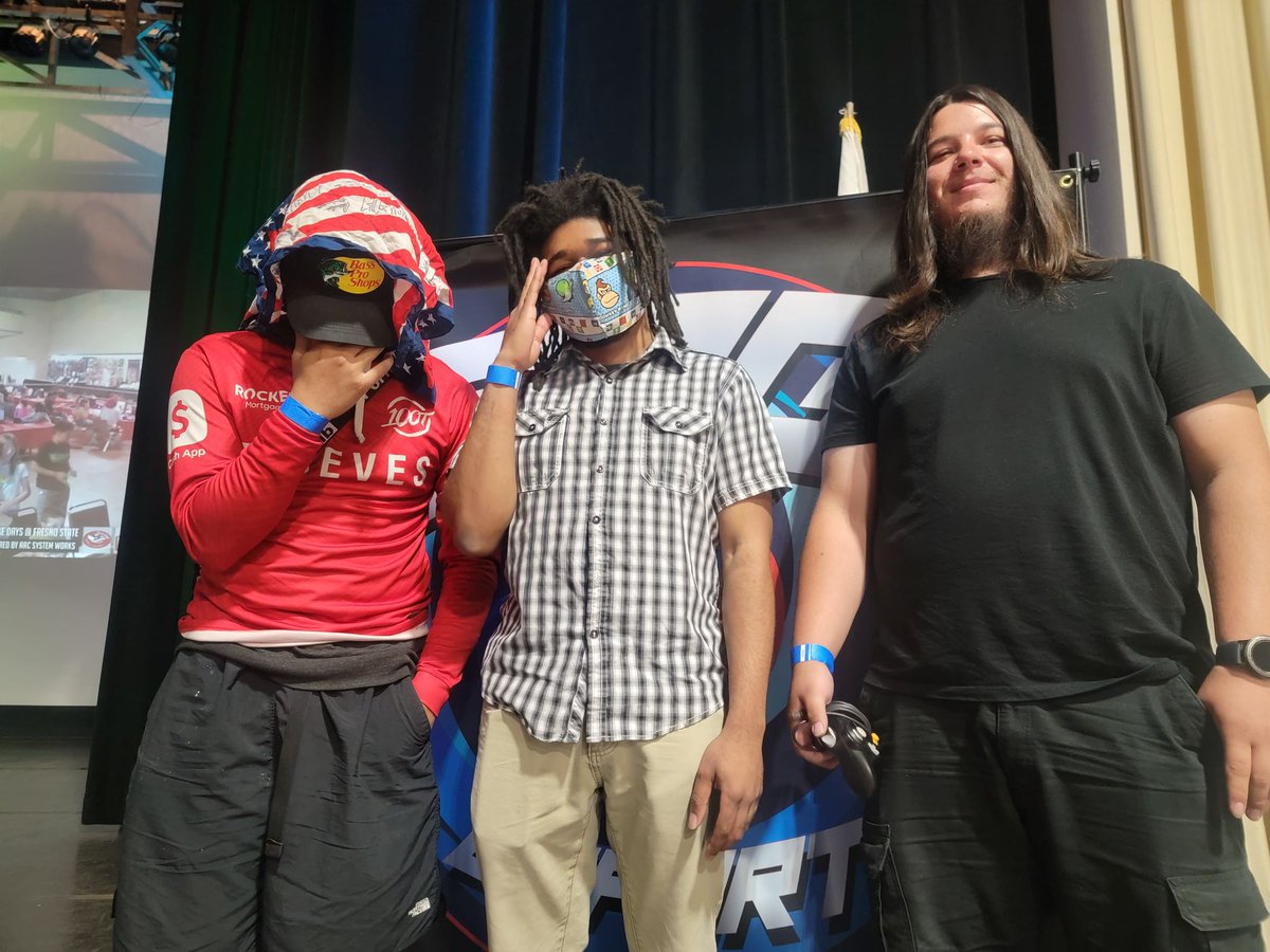 BlueShellESport's tweet image. Thank you for everyone who came out to our P+ Tournament at Vintage Days 2022

here are the results

1st @bboysonicx 

2nd Guy

3rd @HeySalty 

smash.gg/tournament/vin…