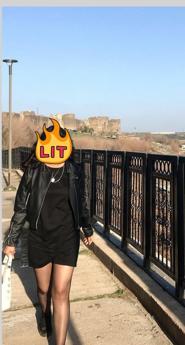 Takipçimin eski sevgilisi, çoraplar yakışmış mı diye soruyor