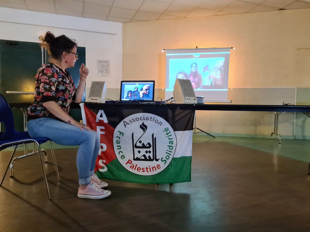 Elo1seGonzalez's tweet photo. J'étais ce soir à une réunion organisée par l'#AFPS en direct avec une association à #Gaza pour l'émancipation des #femmes par la formation et le travail. Des témoignages incroyables et porteurs d'espoir. Une action à soutenir 👇
https://t.co/JO7B0H9e1v https://t.co/kesgUqlxbw