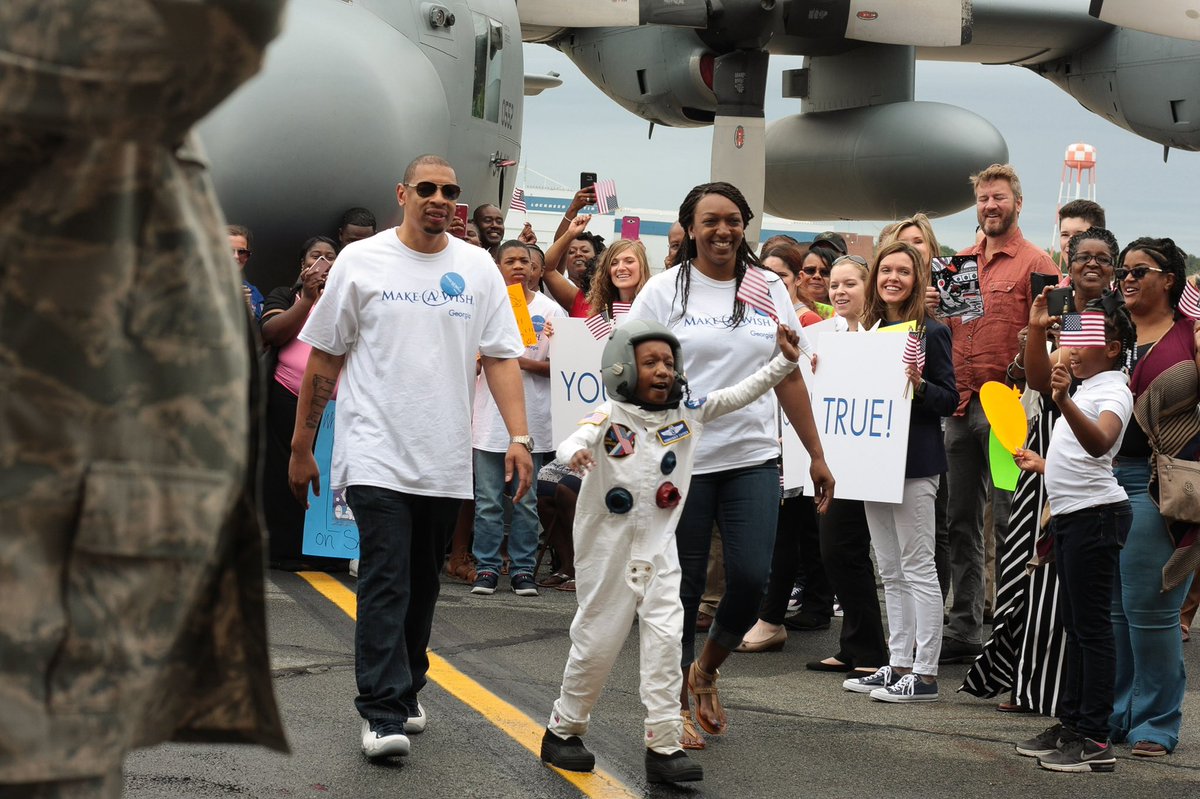 MakeAWishGA's tweet photo. Celebrating #SpaceDay in honor of wish kid Zayden! Five years later, Zayden’s wish to blast off to Saturn in a red rocket ship still inspires us. He’ll forever be our favorite space hero & Commander! #MakeAWishGA #wishes #internationalspaceday https://t.co/dVueFpEugK