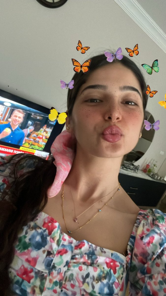 Buse_ates01's tweet photo. 🦋 https://t.co/rklIQxb4Wc