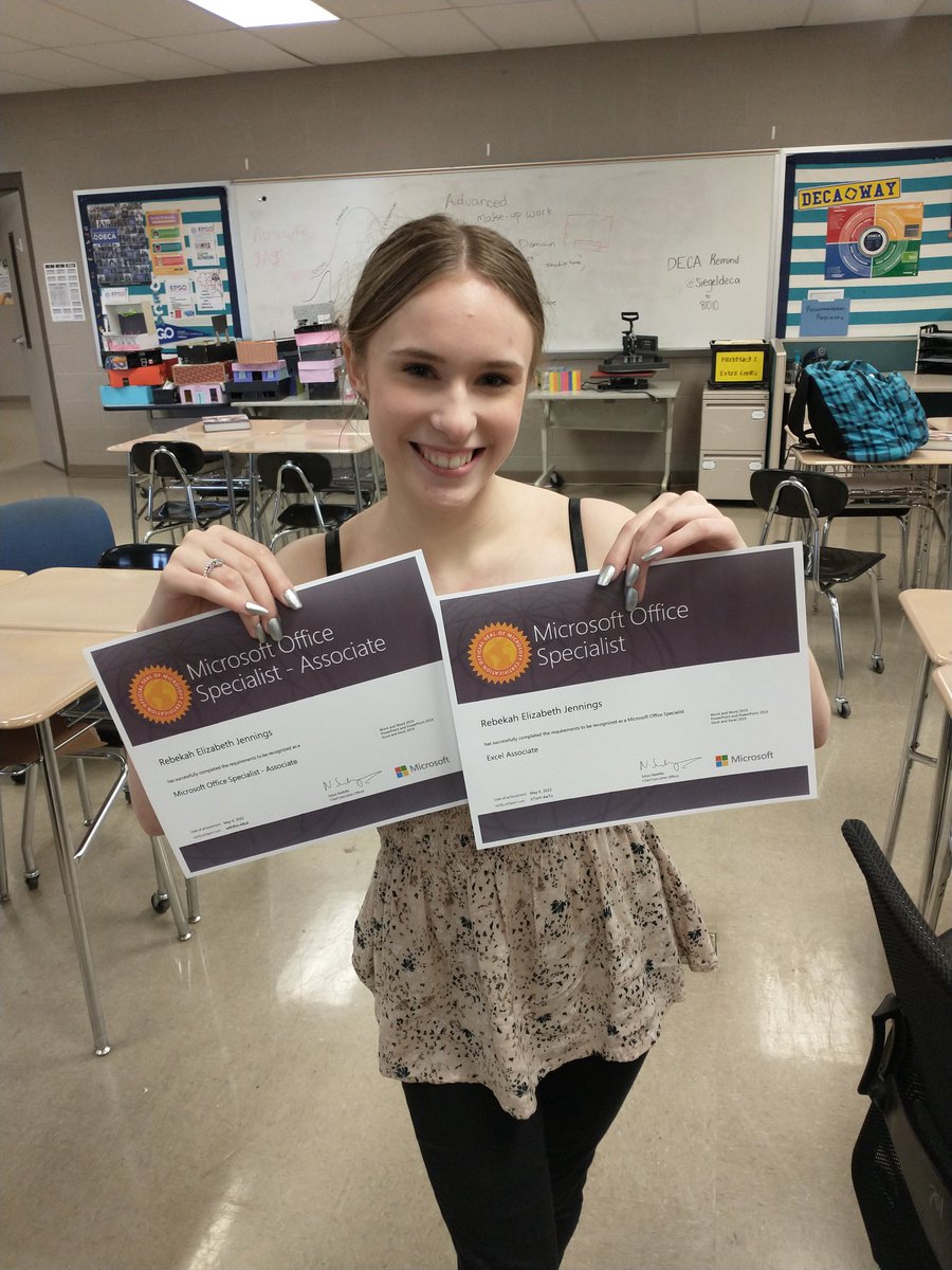 egulledge_tn's tweet photo. Certifications, Certifications, Certifications! Earning Microsoft Office Specialist Certifications. @MicrosoftEDU @rucoschools @SiegelHighStars @RuCoCTE https://t.co/4tCX8Sug0R
