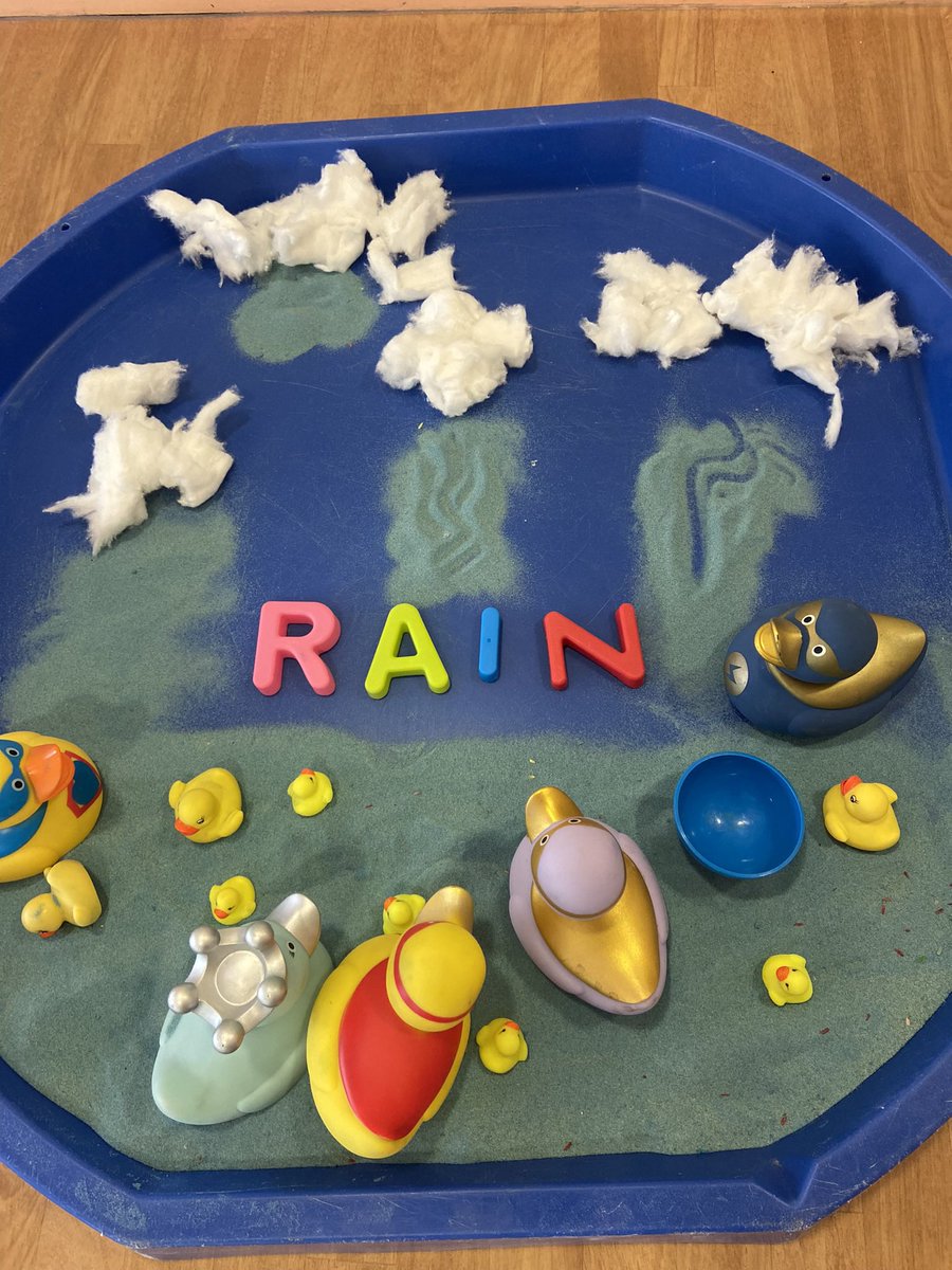 Weather themed messy play for our babies and toddlers this week! #eyfs #tufftray #moston #community #markmaking #messyplay #sensory #autism #send #earlyyears