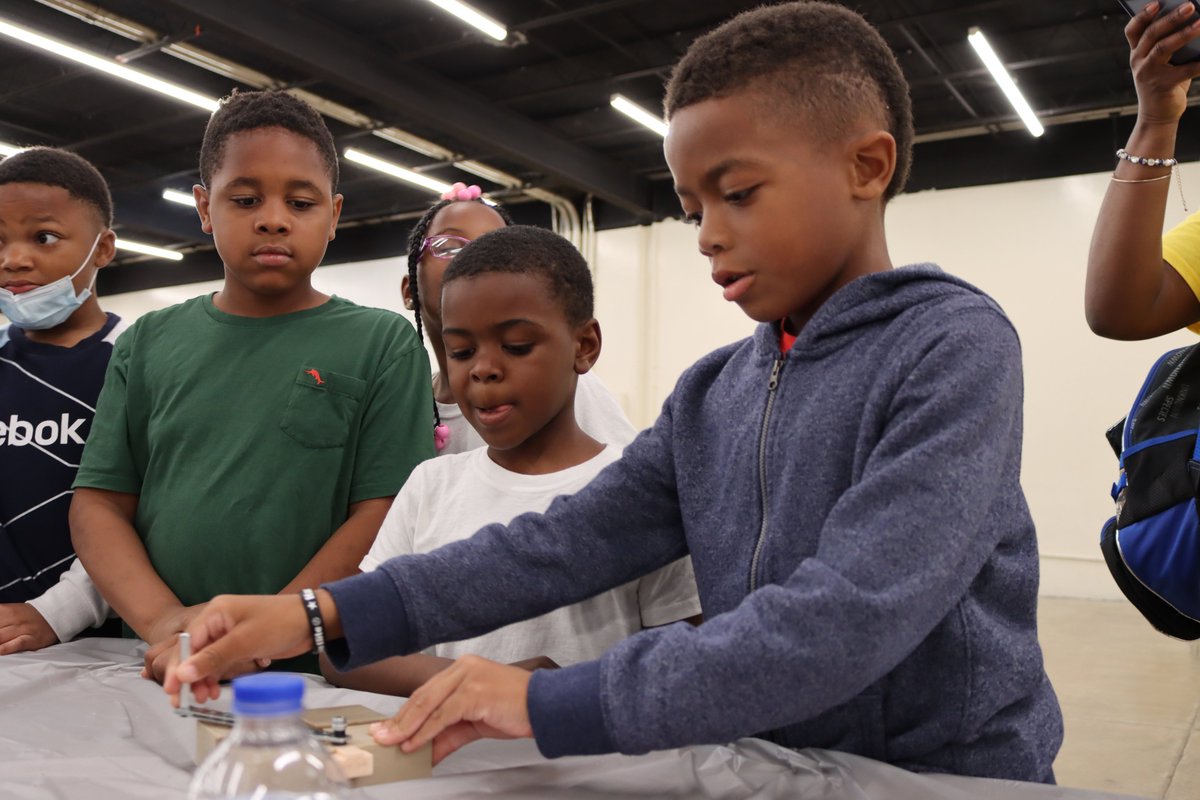 LISAAcademy's tweet photo. What can be more exciting than watching young children learn about the scientific world through STEM projects? #LOOKintoLISA #LISASTEM https://t.co/guWFumOOzM