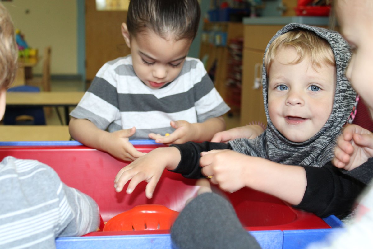 EastersealsCSEO's tweet photo. Some of our friends in the Early Intervention program using the sensory table in class this past week!

#easterseals #earlyintervention #earlyinterventionprogram https://t.co/m8FbdogHMe