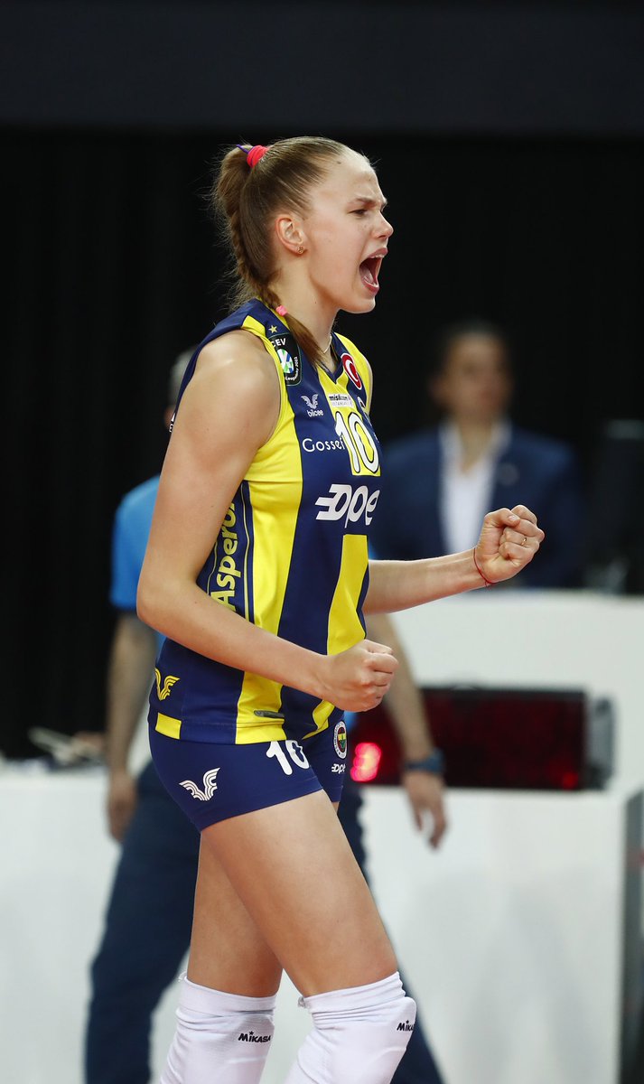 FBvoleybol's tweet photo. αяιиα fє∂σяσνтѕєνα 🔥 https://t.co/bxCZlUMJAC